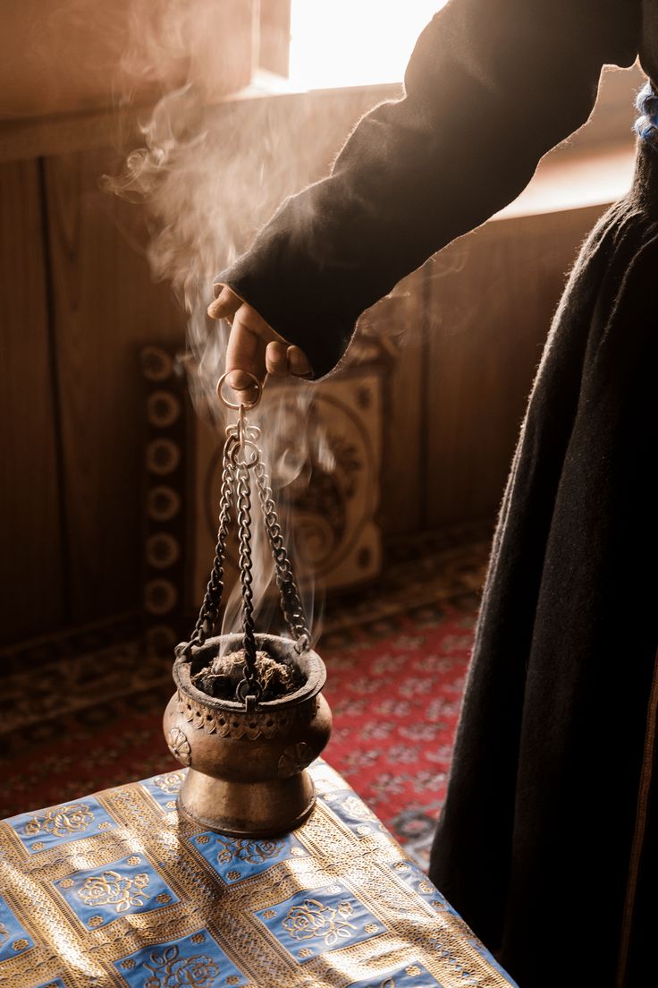 How to Use Bakhoor at Home — A Beginner's Modern Guide