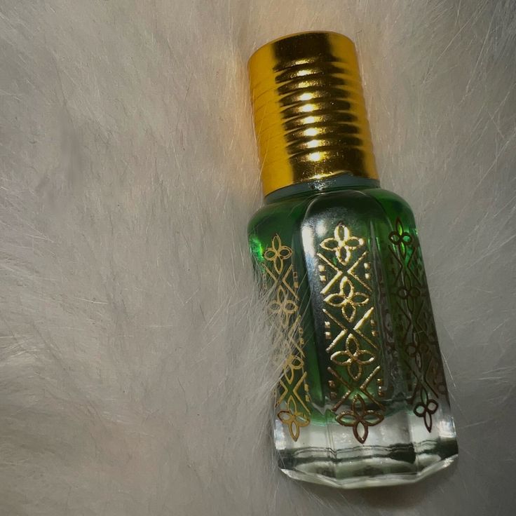 Musk Kamuthra Attar — Fresh Green Pear Fruity Musk Perfume Oil