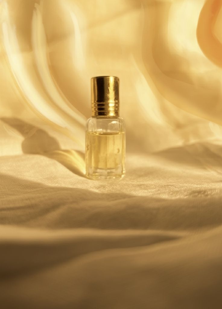 Sawt Al Arab attar bold intense traditional perfume oil
